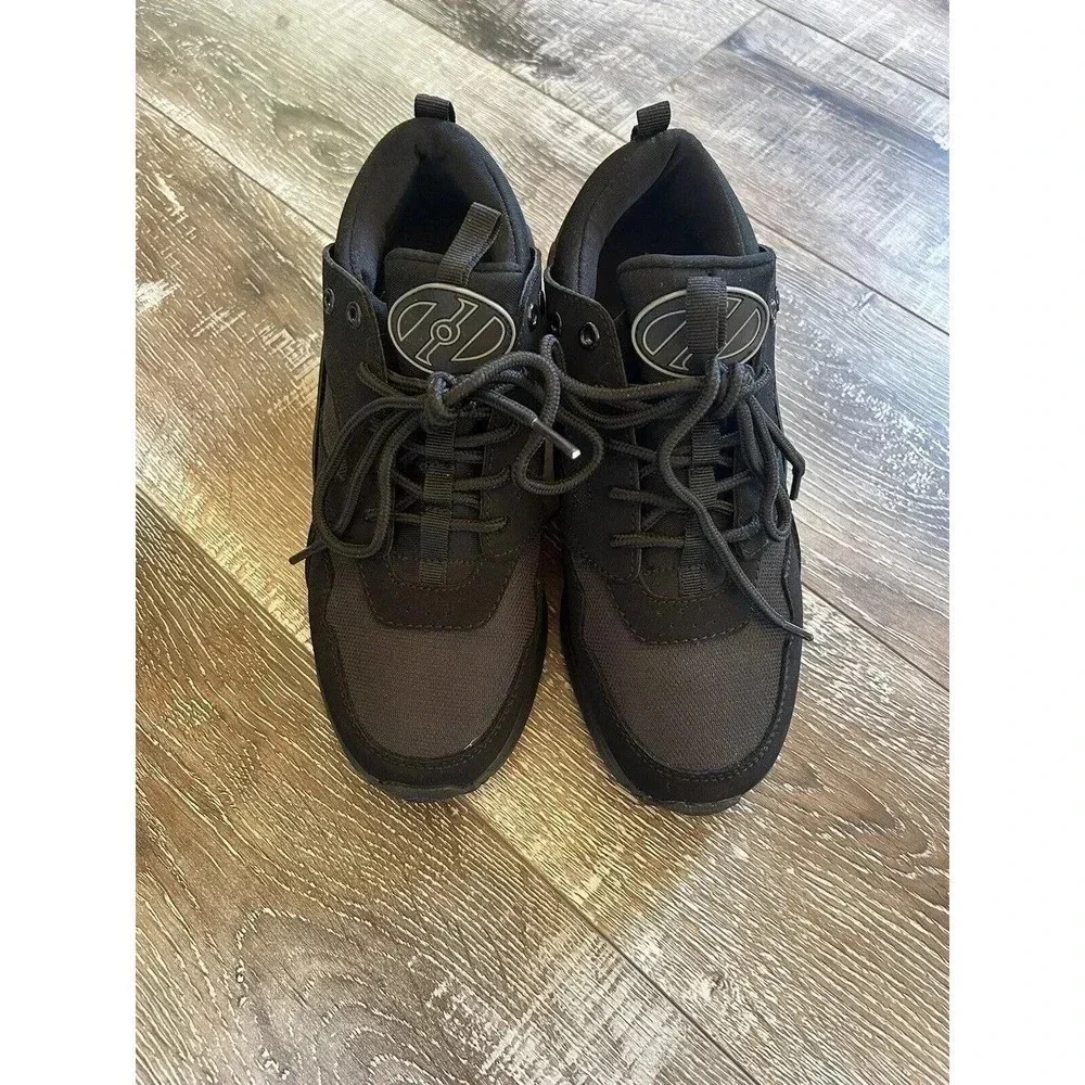 Boy's Black Heelys Force Skate Shoe Size Youth 5 NWOB